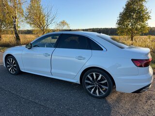 2021 Audi A4 40 TFSI V (B9) Рестайлинг, белый, 2550000 рублей, вид 3