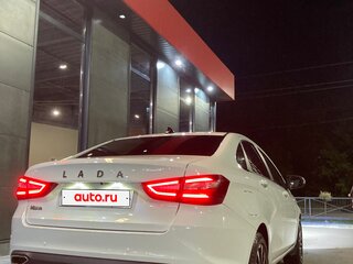 2023 Lada (ВАЗ) Vesta I Рестайлинг (NG), белый, 1380000 рублей, вид 2