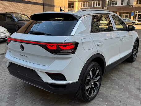 2026 Volkswagen T-Roc I (China Market) Рестайлинг, белый, 2499999 рублей, вид 5