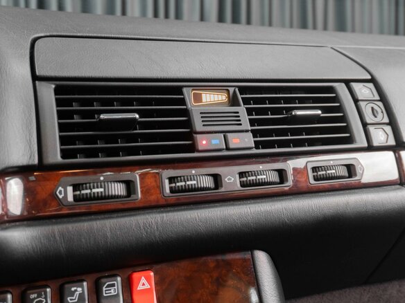 1997 Mercedes-Benz S-Класс 320 III (W140) Рестайлинг, белый, 5399000 рублей - вид 28