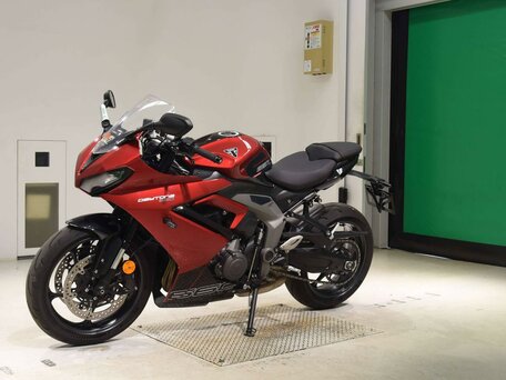 2024 Triumph Daytona 660, красный, 875000 рублей, вид 4