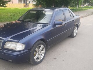 1995 Mercedes-Benz C-Класс 180 (PMS) I (W202), синий, 170000 рублей, вид 3