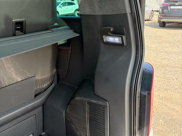 2020 Volkswagen Multivan T6 Рестайлинг, чёрный, 7900000 рублей - вид 12
