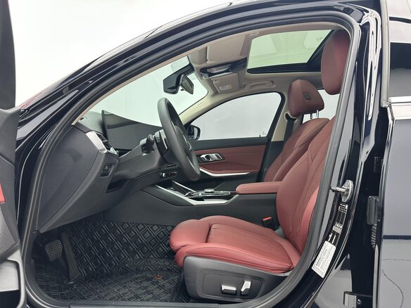 2023 BMW 3 серии Long 320Li VII (G2x) Рестайлинг, чёрный, 3890000 рублей - вид 6
