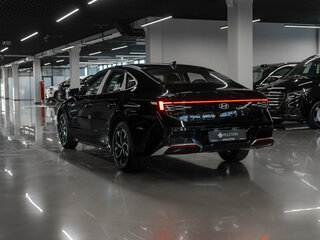 2026 Hyundai Sonata VIII (DN8) Рестайлинг, чёрный, 4900000 рублей, вид 4