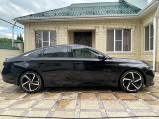 2021 Honda Accord X Рестайлинг, чёрный, 2000000 рублей, вид 5