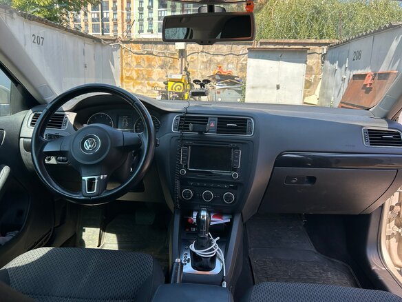 2013 Volkswagen Jetta VI, бежевый, 1000000 рублей - вид 7