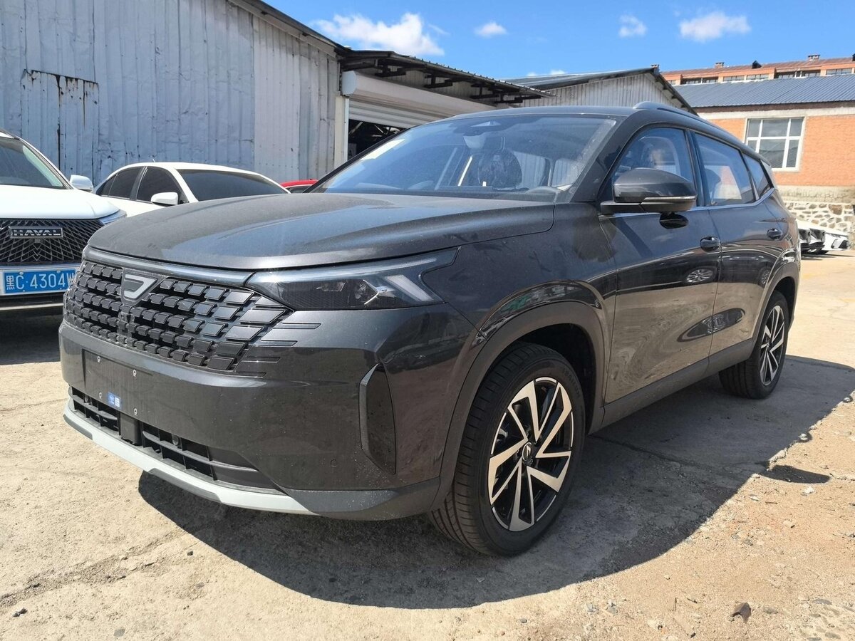 Открыть фотографии: Jetta VS8
