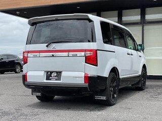 2024 Mitsubishi Delica D:5 I Рестайлинг, белый, 3000000 рублей, вид 4