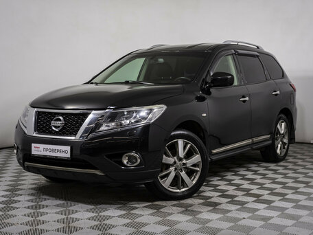 Nissan Pathfinder IV