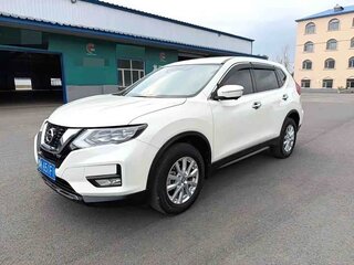 2022 Nissan X-Trail III Рестайлинг, белый, 1700000 рублей, вид 1