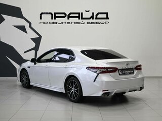 2022 Toyota Camry VIII (XV70) Рестайлинг, белый, 3379900 рублей, вид 5