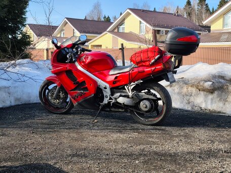 1994 Honda VFR 750, красный, 330000 рублей, вид 3