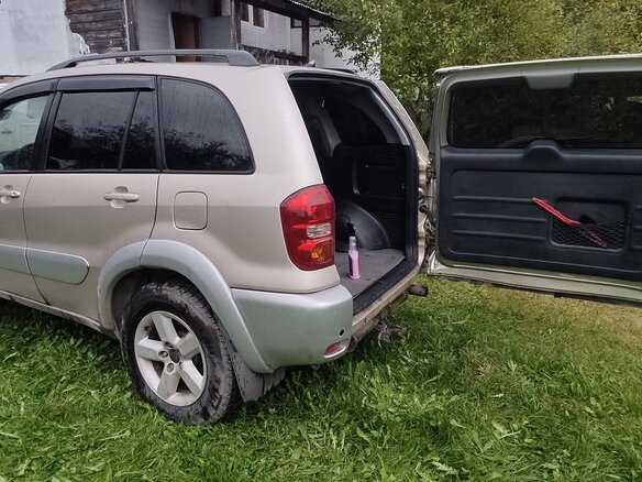 2005 Toyota RAV4 II (XA20) Рестайлинг, золотистый, 790000 рублей - вид 5