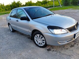 2006 Mitsubishi Lancer IX Рестайлинг, серебристый, 210000 рублей, вид 3