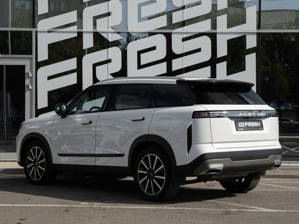 2024 Jaecoo J7 I, белый, 2350000 рублей - вид 1