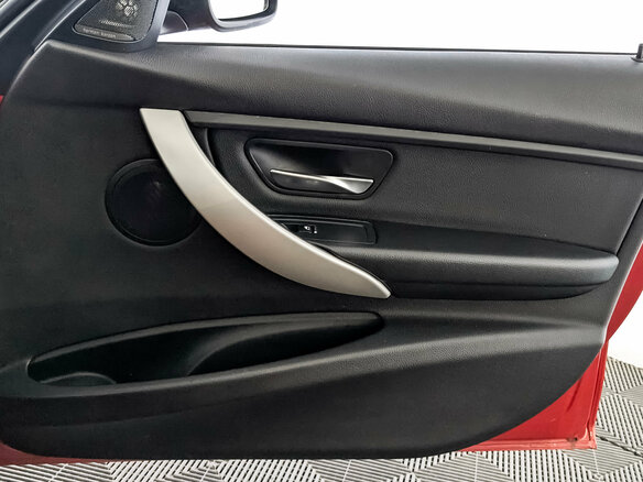 2016 BMW 3 серии 318i VI (F3x) Рестайлинг, красный - вид 24