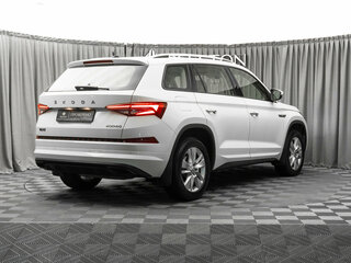 2022 Skoda Kodiaq I Рестайлинг, белый, 3100000 рублей, вид 5