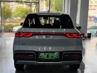 2026 BYD Yuan Up 45.12 kWh, серебристый, 1540000 рублей, вид 3