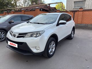 2013 Toyota RAV4 IV (XA40), белый, 1750000 рублей, вид 2