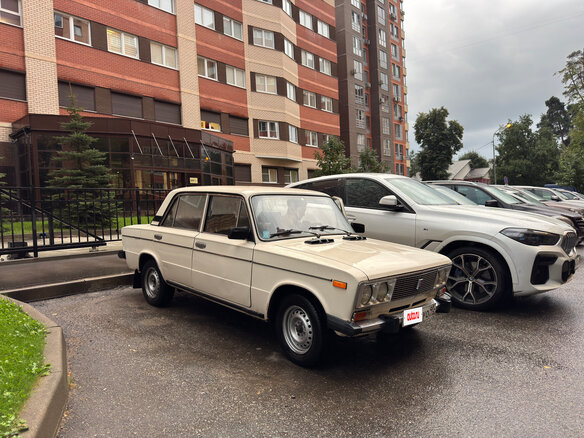 1990 Lada (ВАЗ) 2106, бежевый, 250000 рублей - вид 2