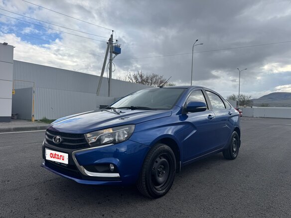 2020 Lada (ВАЗ) Vesta I, синий, 900000 рублей