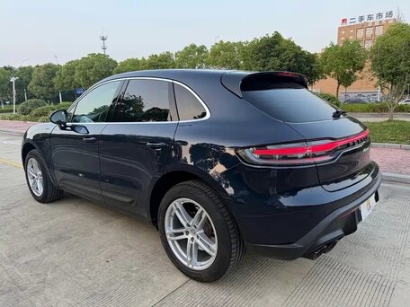 2023 Porsche Macan I Рестайлинг 2, синий, 5296282 рублей, вид 4
