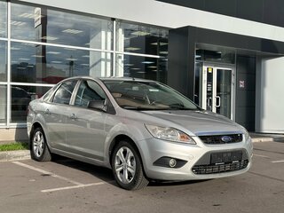 2010 Ford Focus II Рестайлинг, серебристый, 520000 рублей, вид 1