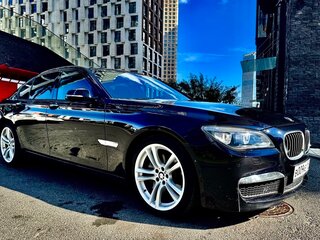 2013 BMW 7 серии 740d xDrive V (F01/F02/F04) Рестайлинг, чёрный, 2600000 рублей, вид 3