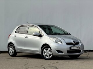 2009 Toyota Vitz II (XP90), серый, 590000 рублей, вид 5