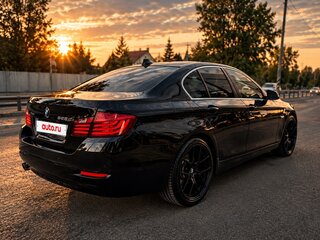 2015 BMW 5 серии 525d xDrive VI (F10/F11/F07) Рестайлинг, чёрный, 2150000 рублей, вид 3