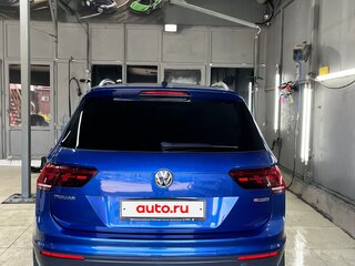 2018 Volkswagen Tiguan II, синий, 2800000 рублей, вид 4