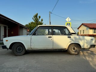 1992 Lada (ВАЗ) 2105, белый, 170000 рублей, вид 4