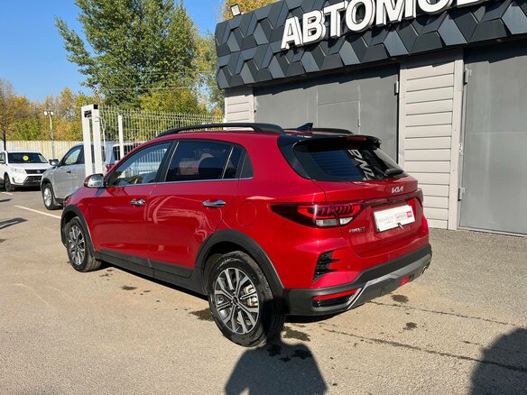 2022 Kia Rio X IV Рестайлинг, красный, 1969982 рублей - вид 6