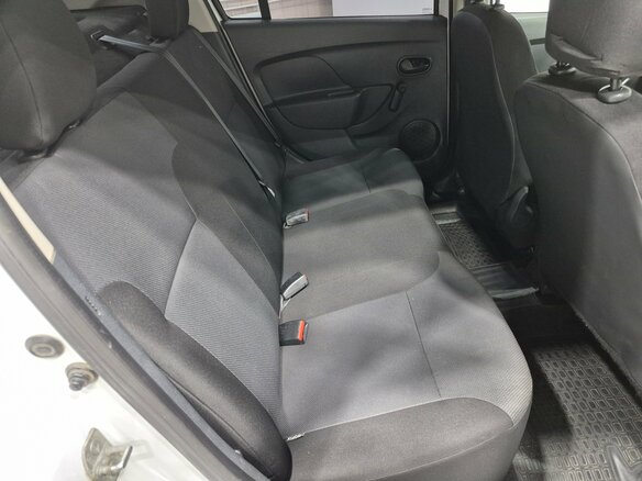 2015 Renault Logan II, белый - вид 14