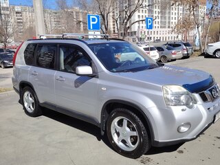 2011 Nissan X-Trail II Рестайлинг, серебристый, 1100000 рублей, вид 3