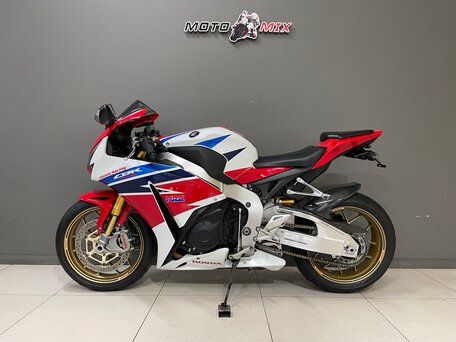 2015 Honda CBR 1000 RR/RA Fireblade, красный, 1065000 рублей, вид 2