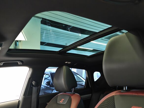 2023 Geely Coolray I, белый, 1790000 рублей - вид 10