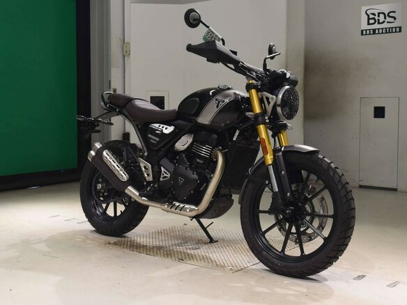2026 Triumph Scrambler, чёрный, 695000 рублей - вид 2