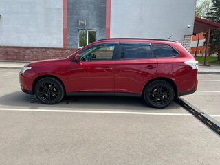 2013 Mitsubishi Outlander III, красный, 1250000 рублей, вид 4