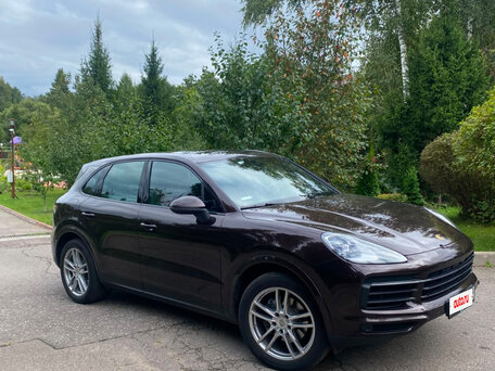2018 Porsche Cayenne III, коричневый, 6100000 рублей, вид 3