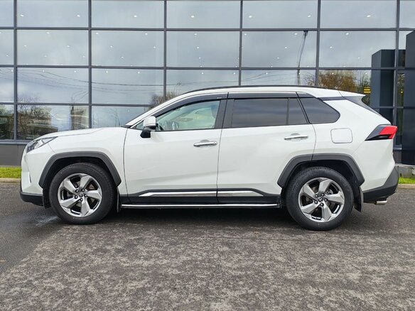 2020 Toyota RAV4 V (XA50), белый - вид 3