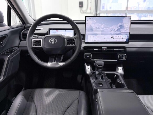 2026 Toyota RAV4 VI (XA60), белый - вид 22