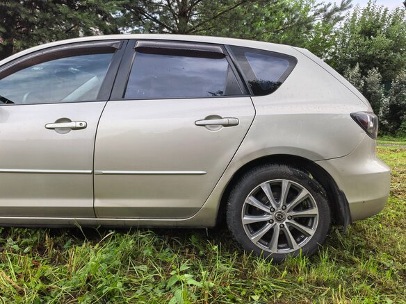 2007 Mazda 3 I (BK) Рестайлинг, бежевый - вид 5