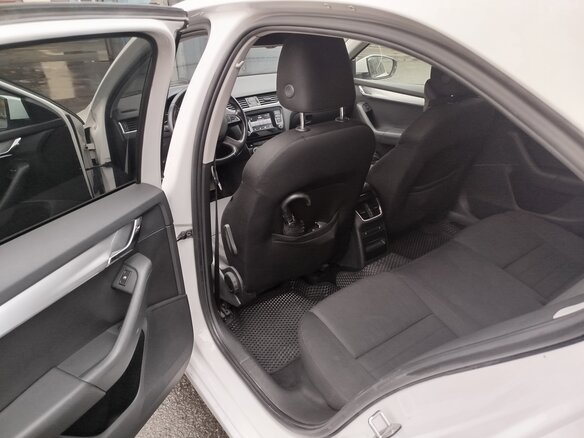 2014 Skoda Octavia III (A7), белый, 1120000 рублей - вид 23
