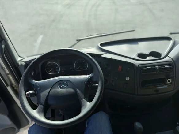 2017 Mercedes-Benz Atego, белый - вид 9