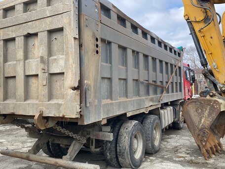 2022 Shacman (Shaanxi) SX3316, красный, 3110000 рублей, вид 4