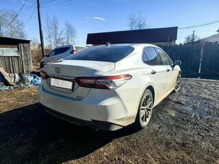2022 Toyota Camry VIII (XV70) Рестайлинг, белый, 3300000 рублей, вид 3