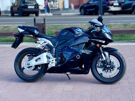 2011 Honda CBR 600RR, чёрный, 609000 рублей, вид 3