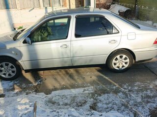 1993 Toyota Vista III (V30), серебристый, 480000 рублей, вид 4